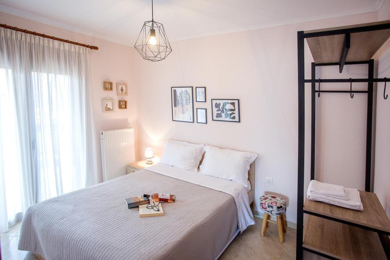 Konstantina & Evgenia Deluxe Apartament